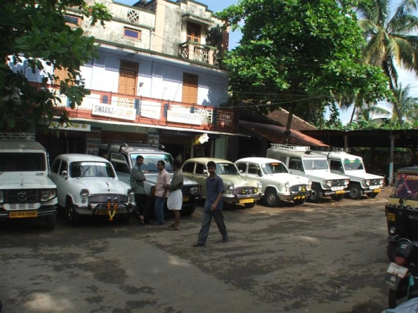 taxi-stand-tattamangalam